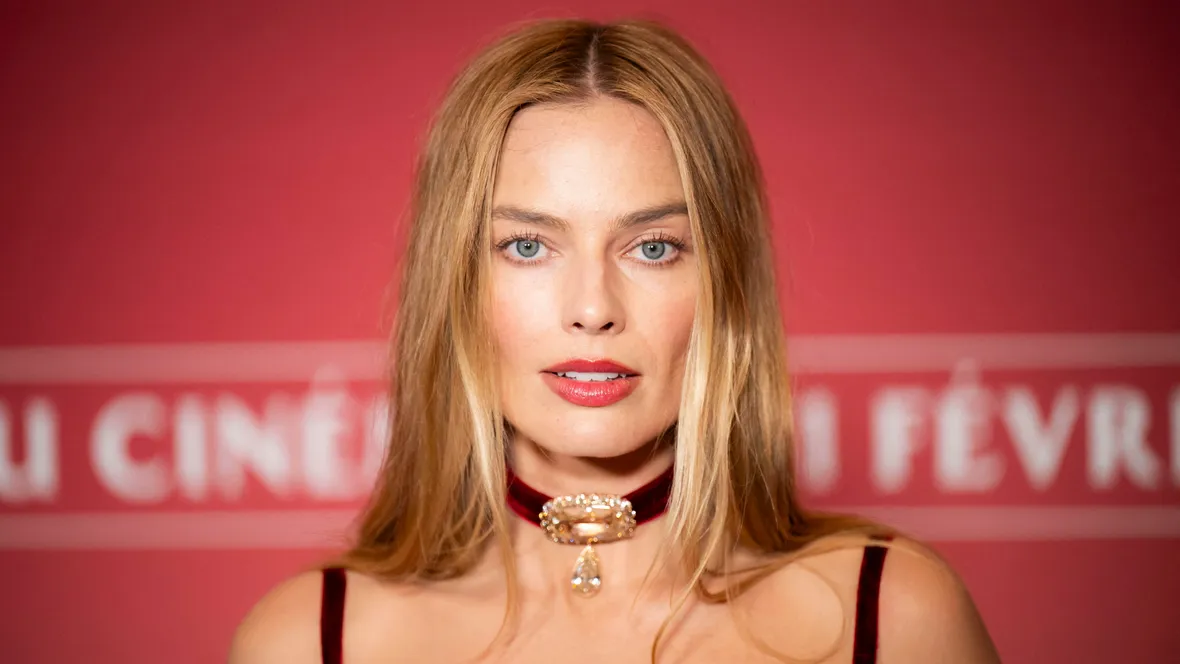 Imagem: Cosmopolitan / Margot Robbie